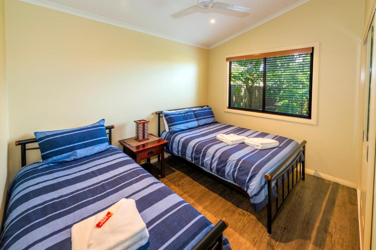 Safety Beach Bungalows Woolgoolga Extérieur photo